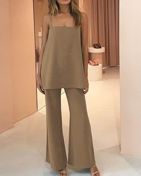 Conjunto Elegante de Blusa Escotada y Pantalón Acampanado Talla Grande