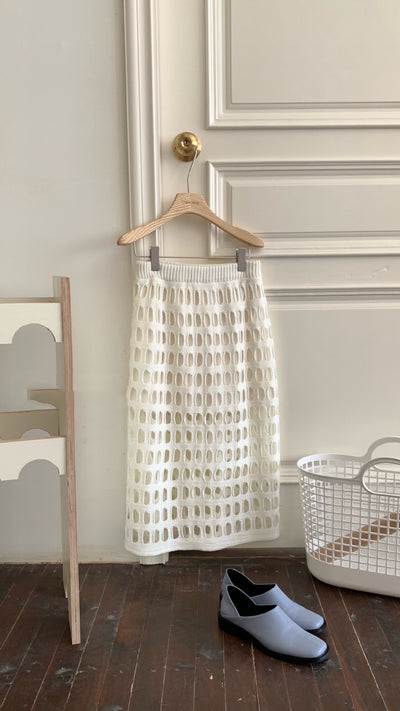 Falda Hueca Francesa para Mujer - Diseño Calado Elegante - Image 2