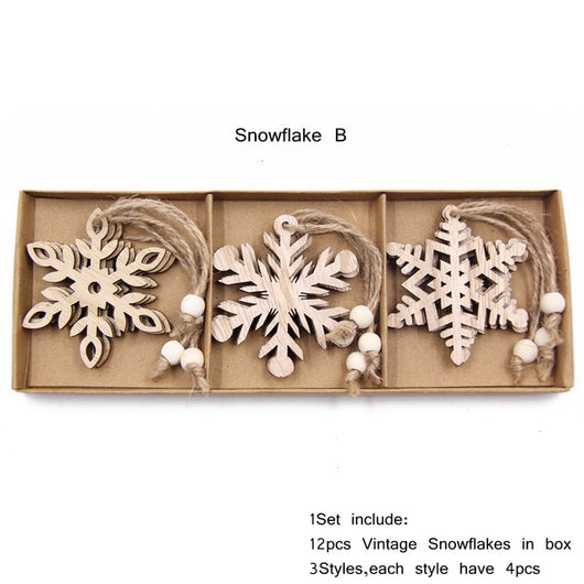 Caja de 12 Adornos Navideños de Madera con Diseños de Copos de Nieve - Image 3