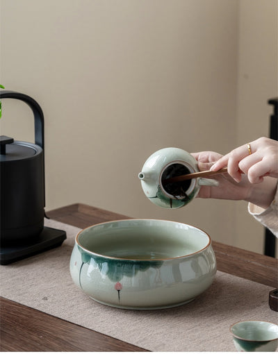 Recipiente de Té Loto Agrietado Pintado a Mano - Cerámica Esmaltada para Ceremonia del Té - Image 14