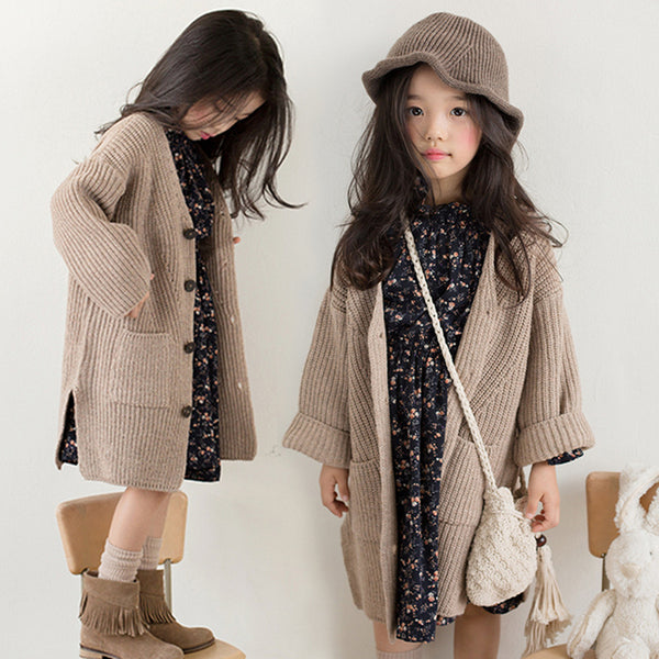 Cardigan Tejido de Botones para Niñas con Cuello Grueso