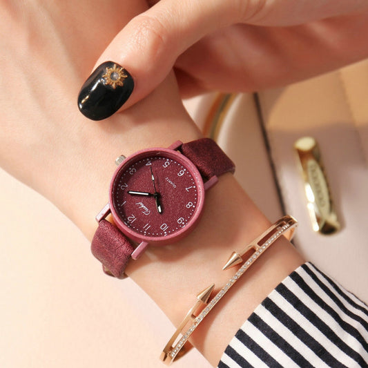 Reloj Vintage con Patrón de Piedra Mate y Correa de Cuero