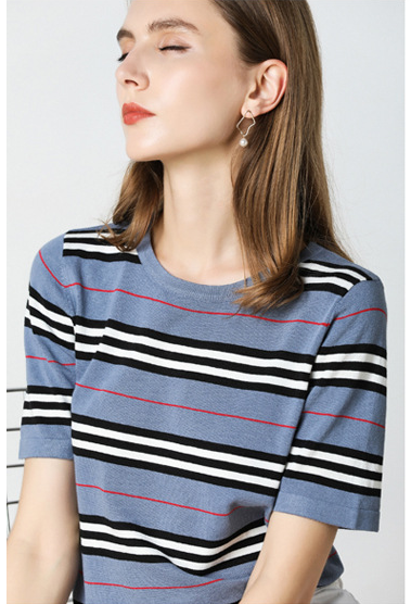 Suéter Camiseta Coreana a Rayas Holgada Básica - Image 9