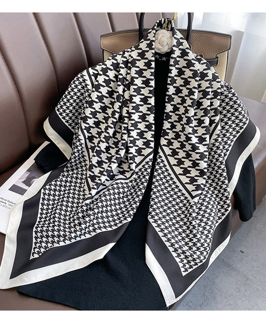 Pañoleta Escocesa Grande de Twill Versátil Clásica - Image 8