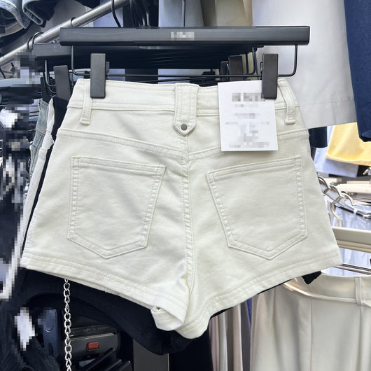 Shorts Denim con Cadena Decorativa - Estilo Fashion - Image 6