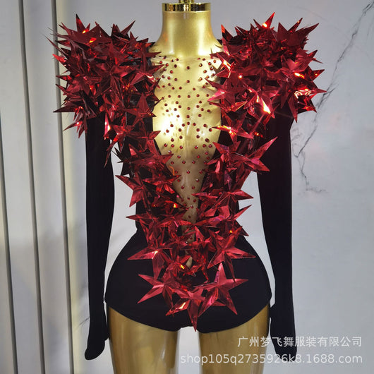 Jumpsuit Dorado con Hombreras Acolchadas y Estrella Tridimensional - Image 17