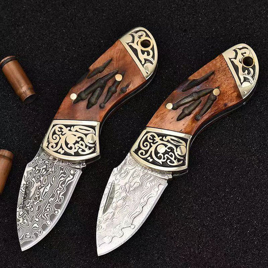 Cuchillo Plegable de Acero Damasceno con Mango de Hueso de Res y Latón Puro - Image 4