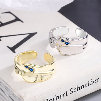 Anillo de Plata Esterlina con Circón y Textura Irregular Contemporánea - Image 6