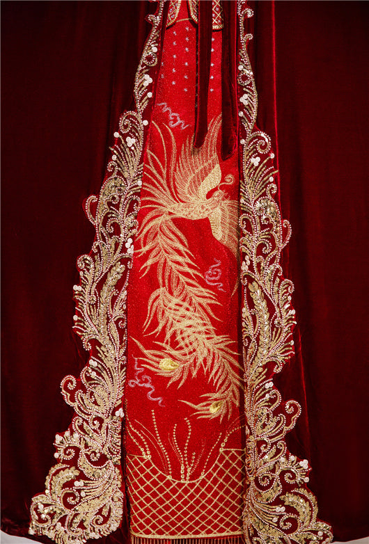 Capa Shawl Nupcial Chino con Cuello de Piel Acolchado - Image 3