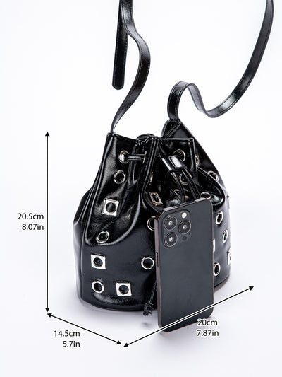 Bolso Bandolera Bucket con Remaches en Ante - Image 13