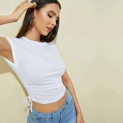 Blusa Blanca Clásica con Abertura Lateral y Manga Corta - Image 11