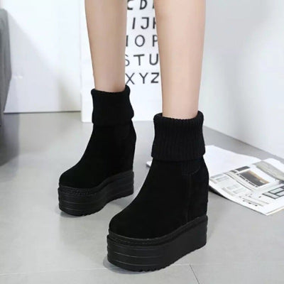 Botas Cortas con Cuña Interna y Acabado Mate para Mujer - Image 4