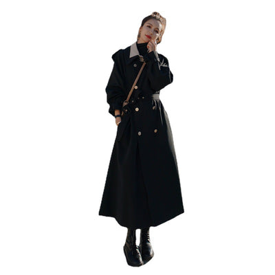 Abrigo Tipo Gabardina Negra Estilo Hong Kong con Caída Elegante - Image 7