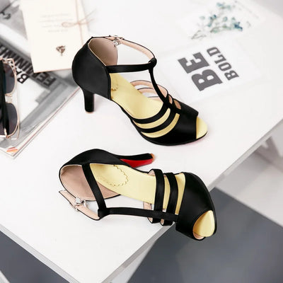 Sandalias Romanas Talla Grande con Tacón Alto y Cortes Laterales - Image 10