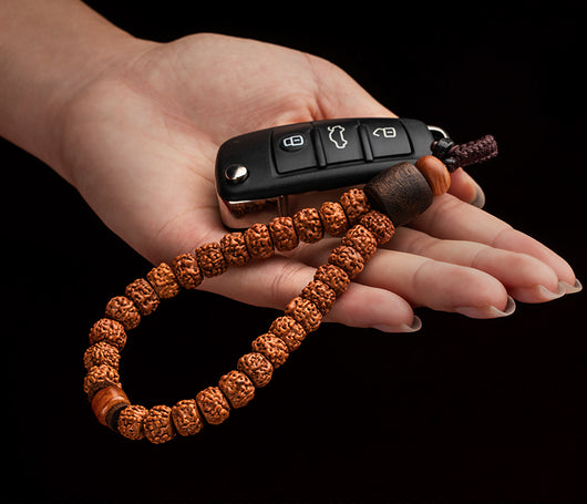 Llavero Colgante King Kong Bodhi con Agarwood para Auto - Image 12