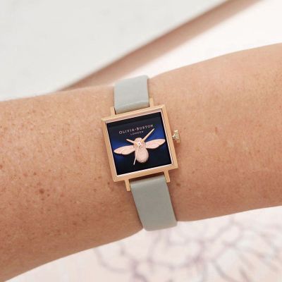 Reloj de Pulsera Cuadrado para Mujer con Escala Romana y Acero Inoxidable - Image 8