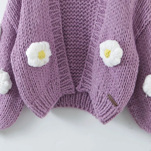 Cardigan Tejido a Mano con Flores 3D - Suéter Crochet Slim para Mujer - Image 4