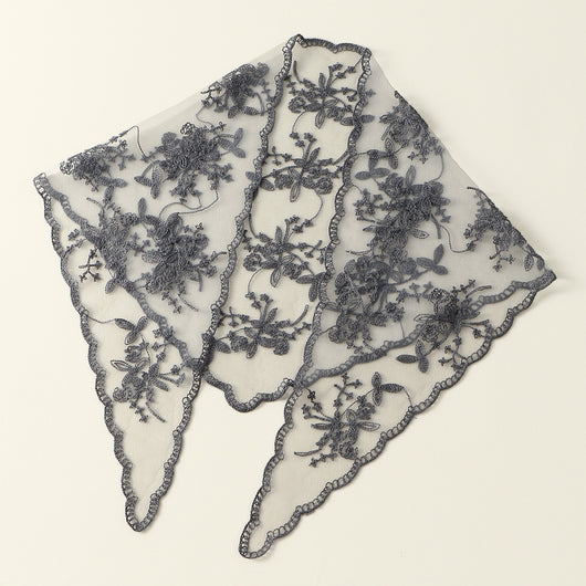 Velo de Novia con Encaje Floral Triangular - Accesorio Nupcial Elegante - Image 7