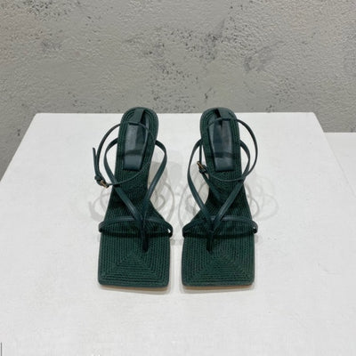 Sandalias de Tacón Alto con Punta Cuadrada en Malla Tejida y Cuero - Image 19
