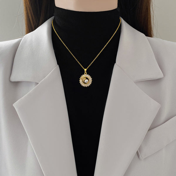 Conjunto de Joyería Elegante: Collar, Anillo y Aretes con Hojas y Cristales