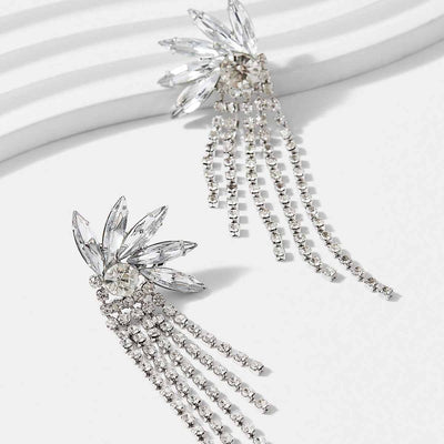 Aretes Largos Superpuestos en Capas con Borlas - Image 11