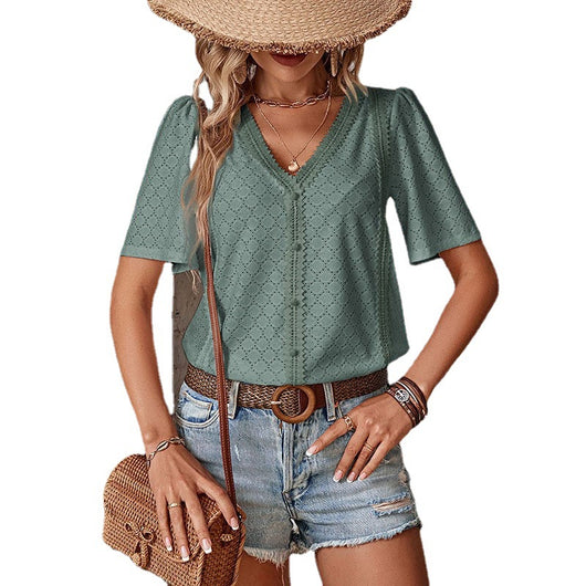 Blusa Elegante con Escote V y Detalles de Encaje - Image 4