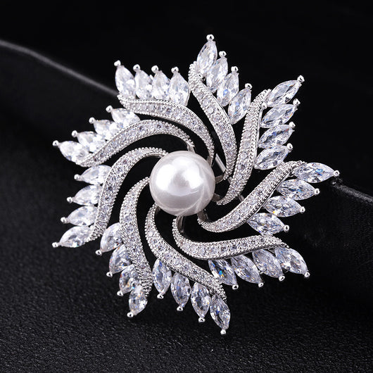 Broche de Cristal Circón Lujo Coreano con Diseño Girasol - Image 4