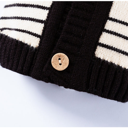 Suéter Cálido para Perros Pequeños - Cardigan de Punto Suave con Patrón Monstruo - Image 8