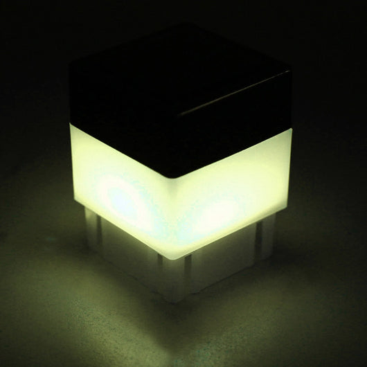 Lámpara Solar para Cerca y Jardín - Iluminación Exterior Automática - Image 11
