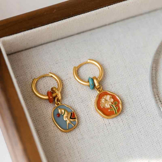 Aretes Dorados Flor Reversible Dos Caras