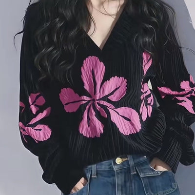 Blusa Estampada Floral Negra Ajustada y Favorecedora - Image 4