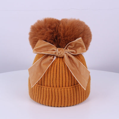 Gorro Tejido con Doble Pompón - Calidez y Estilo para el Invierno