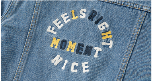 Chaqueta Denim Entallada con Solapa de Terciopelo - Image 8