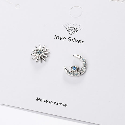 Aretes Asimétricos Luna y Estrella - Elegancia Minimalista para Mujer - Image 2