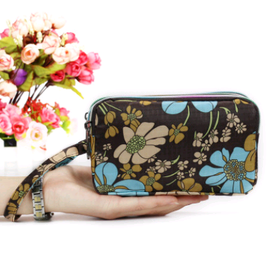Billetera Táctil para Mujer con Tres Compartimentos y Bolsillo para Celular - Image 16
