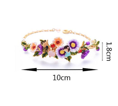 Pulsera de Flores Esmaltadas Pintadas a Mano - Diseño Abeja y Corazón - Image 6