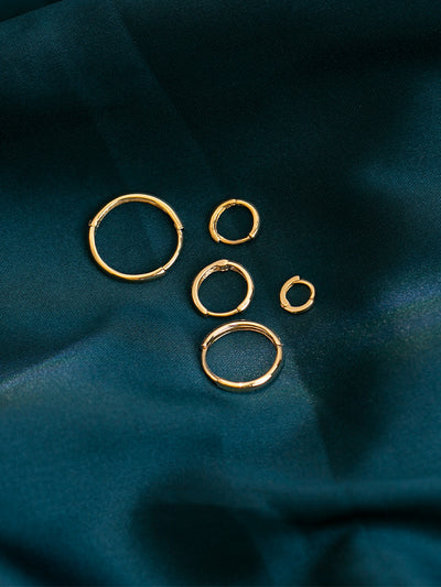 Aretes Dorados Minimalistas de Temperamento y Elegancia para Mujer
