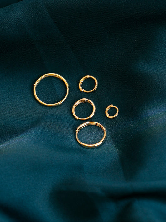 Aretes Dorados Minimalistas de Temperamento y Elegancia para Mujer