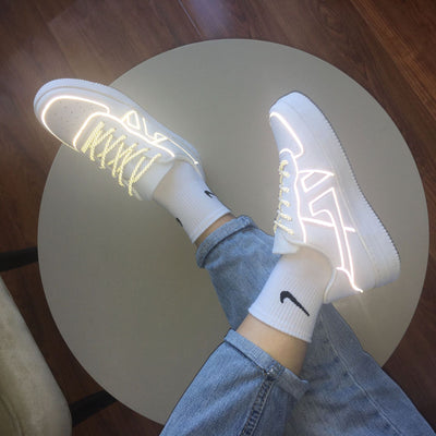 Zapatillas Deportivas Reflectantes Blancas Unisex - Image 2