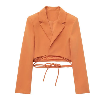 Conjunto Blazer Cropped con Moño y Pantalón Culotte - Image 19