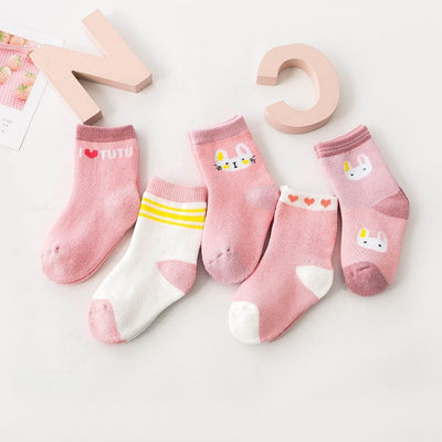 Calcetines Infantiles de Felpa con Diseños Animados Adorables - Image 4