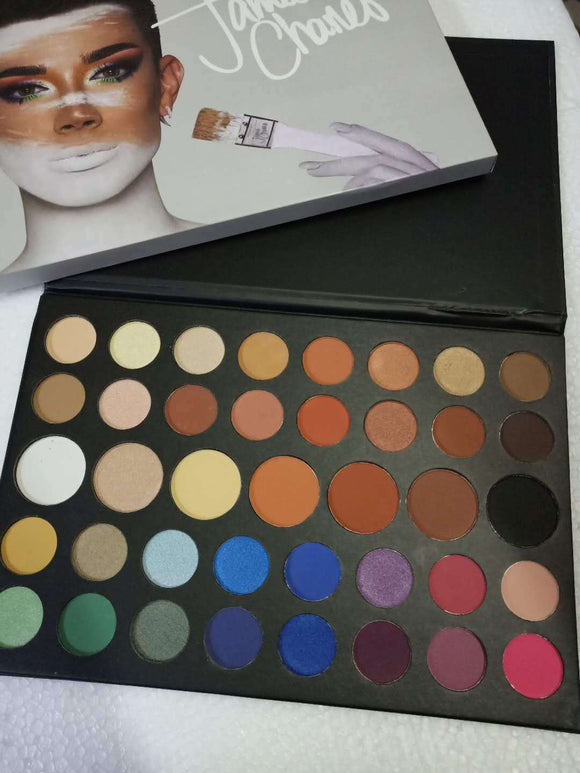 Paleta de 39 Sombras Oculares Perladas y Mate en Tonos Tierra