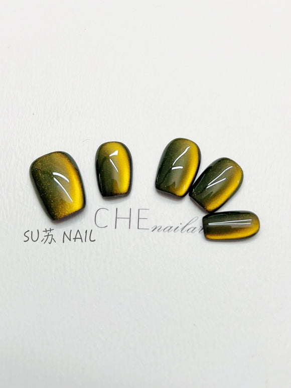 Uñas Postizas Gato Negro Verde Oscuro - Diseño Elegante y Sofisticado