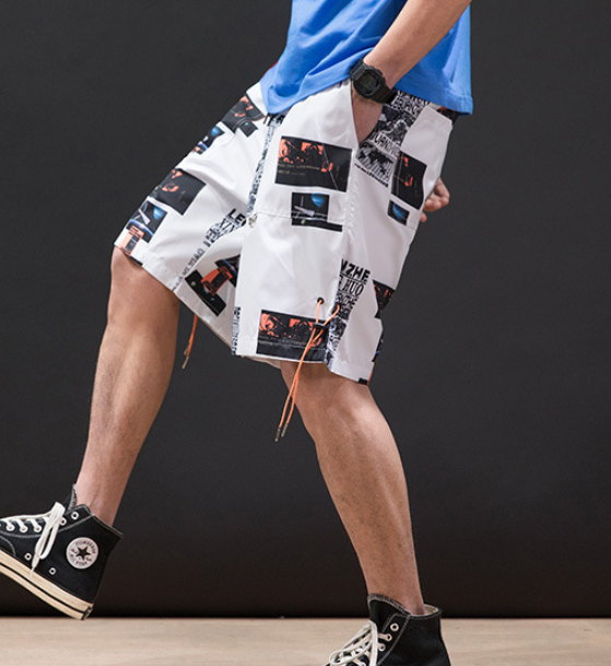 Shorts Rectos con Estampado Creativo