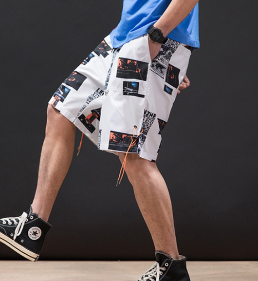 Shorts Rectos con Estampado Creativo