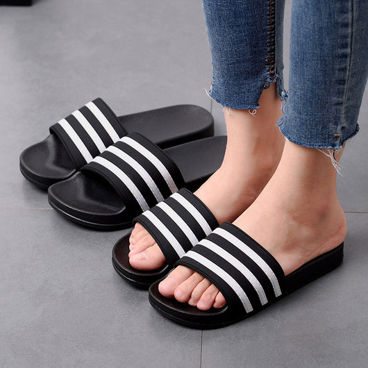 Pantuflas Rayadas para el Hogar - Image 2