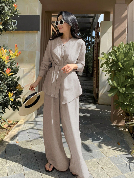 Conjunto Elegante: Blusa y Pantalón de Pierna Ancha - Image 4