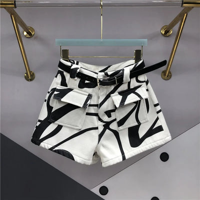 Shorts Talle Alto Slim con Diseño Asimétrico - Image 12