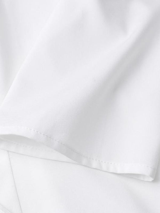 Blusa Clásica de Botones con Volantes y Colores Sólidos - Image 12