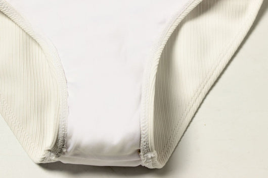 Bikini de Tres Puntos con Corte Sexy en Color Liso - Image 19